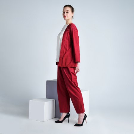  Professional Modeling Photoshoot for Modern Dress